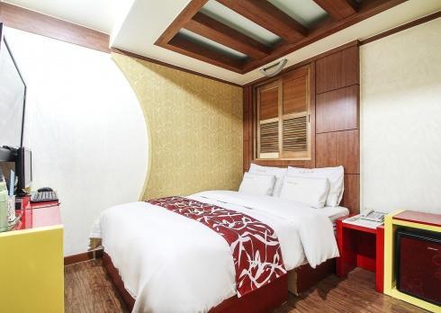 Couple Motel Seoul Exterior photo