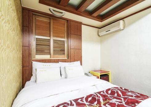 Couple Motel Seoul Exterior photo